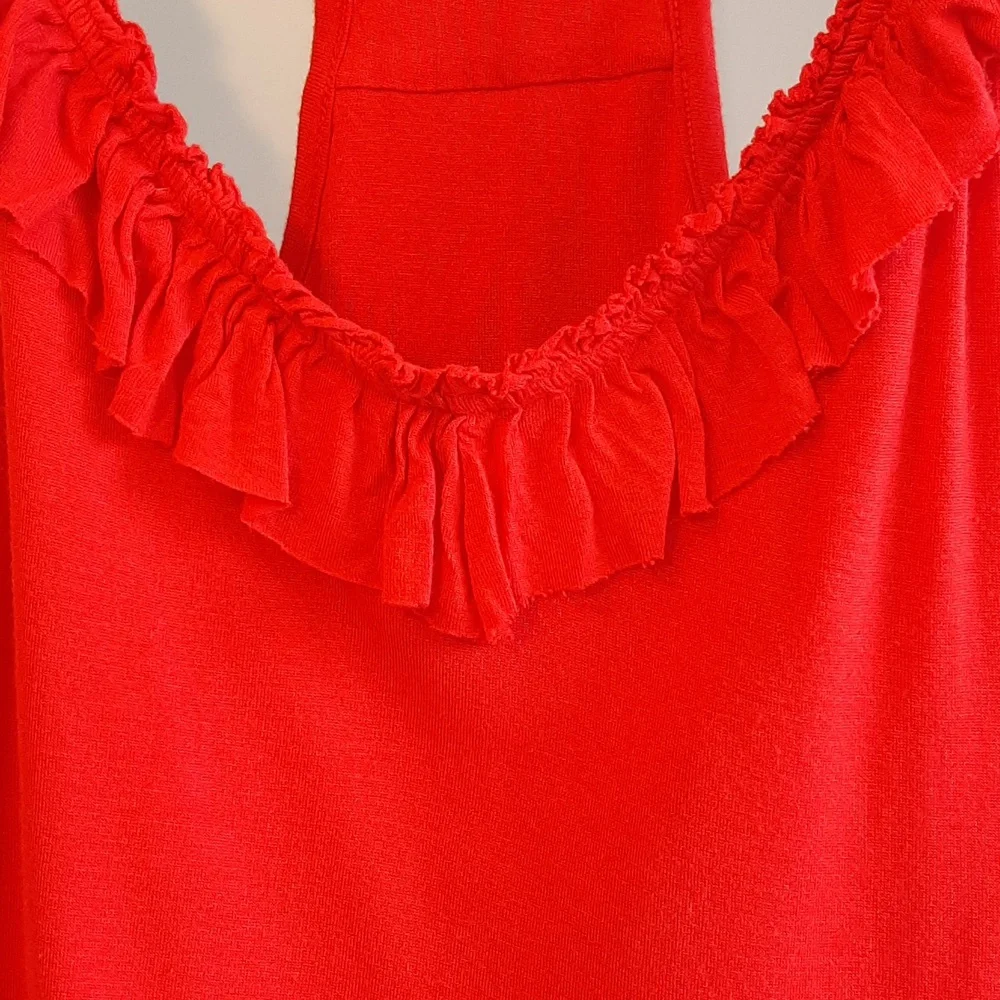 Old Navy t-shirt/tank top. Size Medium.Red - Picture 3 of 11
